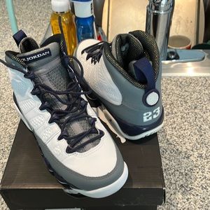Air Jordan 9